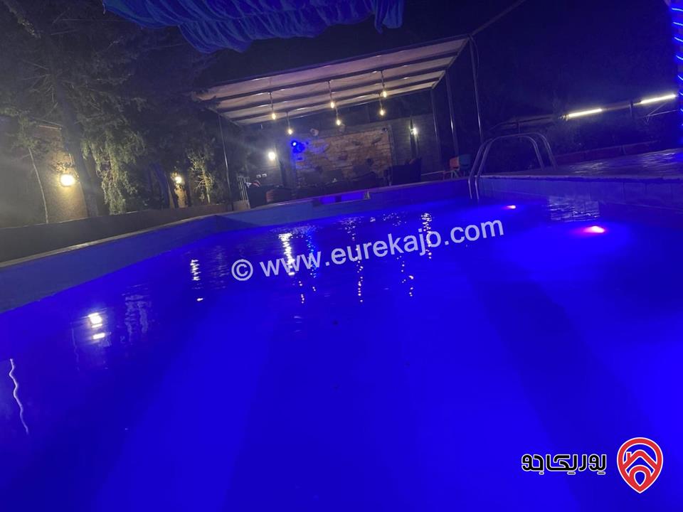 مزرعة مساحة الأرض 980م والبناء 110م للبيع في عمان - موبص / تبعد عن شارع الأردن 5 دقائق