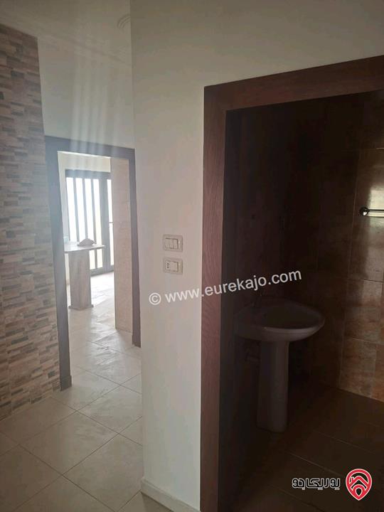 شقة طابق أول مساحة 235 متر شقة للايجار في عمان - شفا بدران (مقابل أكاديمية الفيحاء) مناسبة جدا لطلاب الخليج