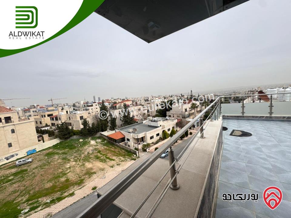 شقة للبيع في عمان - عبدون طابق اخير مع روف مساحة البناء 300م ومساحة الترس 50م موقع مميز