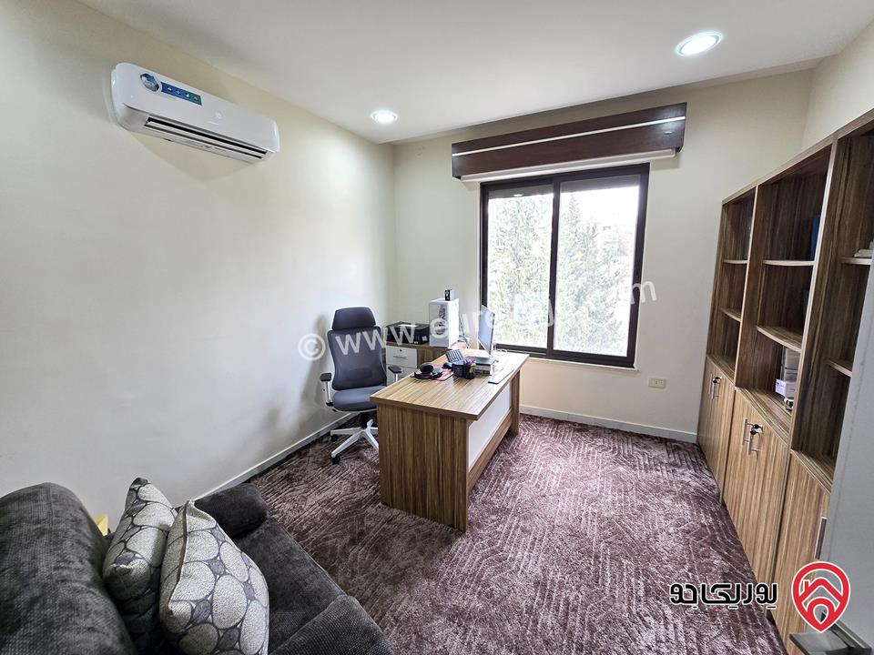 شقة مفروشة طابق ثاني مساحة 100م للإيجار في عمان - الرابية