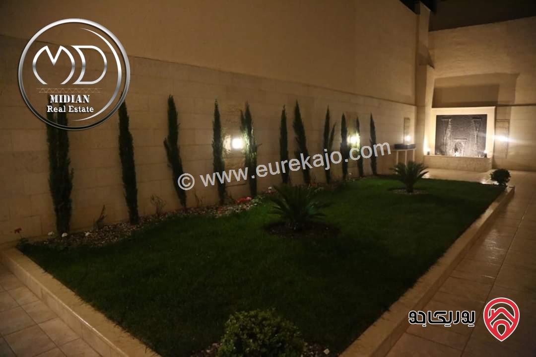 شقة شبه ارضي فارغة للايجار في عمان - ضاحية النخيل مساحة 200م مع ترس و حديقة 250م تشطيبات ديكورات عصرية فاخرة