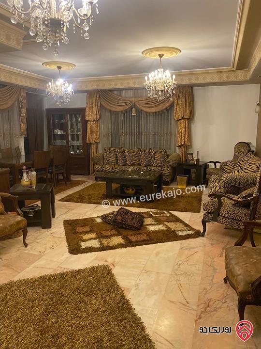 شقة طابق ثالث مساحة 200م للبيع في عمان - طبربور منطقة حي الخزنة