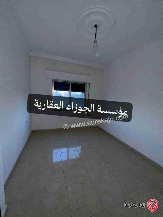 3 شقق فارغات مساحة كل شقة 125م طابق أول / ثاني للايجار في نفس العمارة في عمان - ضاحية الحاج حسن منطقة شارع الاذاعة