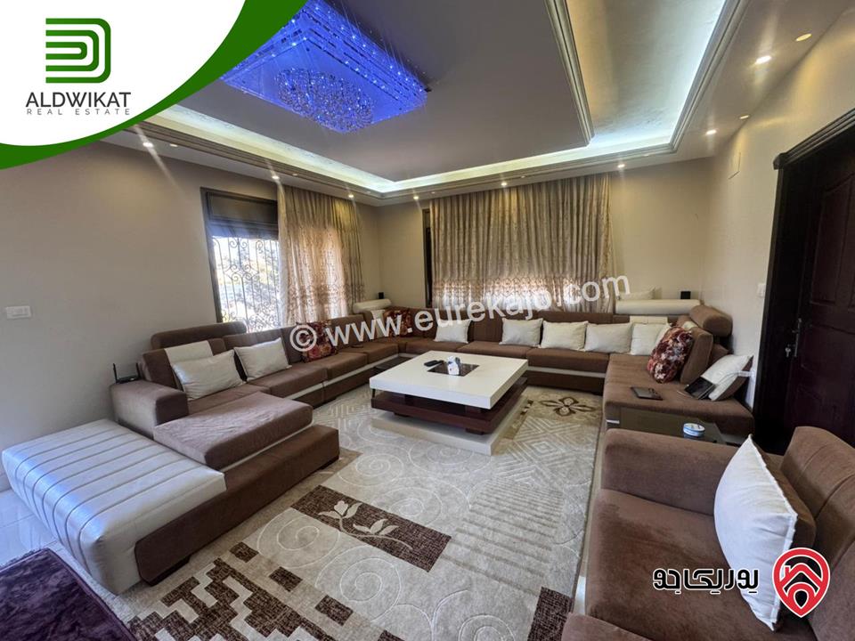 فيلا مستقلة للبيع في عمان - دابوق/ ربوة الفردوس مساحة البناء 940م ومساحة الارض 450م ومساحة الحديقة 50م والترس 100م