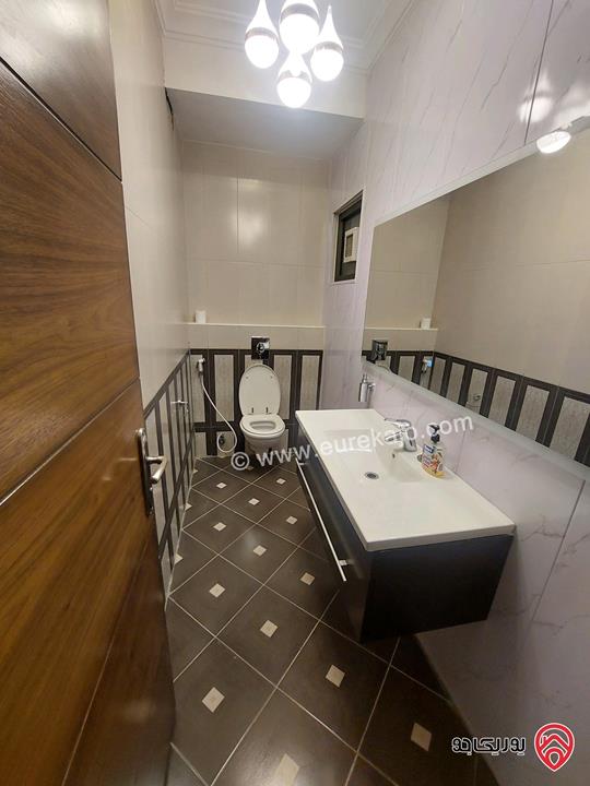 شقة طابق ثاني مساحة 176م للبيع في عمان - خلدا خلف بن العميد