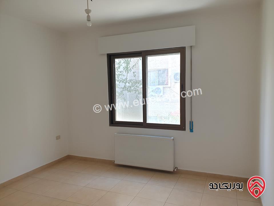 شقة مساحة 180م طابق اول للبيع في عمان - الرابية جديدة بسعر مميز