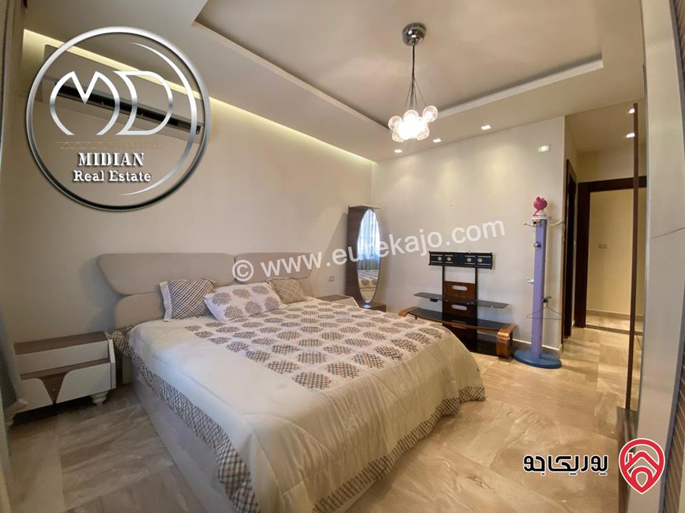 شقة مفروشة طابق أخير مع روف للايجار في عمان - خلدا - العوجانية مساحة 320م مع تراسات تشطيبات ديكورات فاخرة اطلالة جميلة