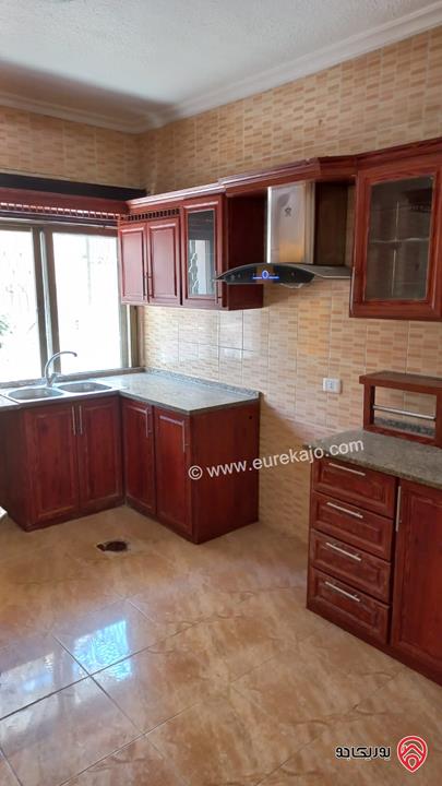 شقة طابق ارضي معلق مساحة 129م للبيع في عمان - الجبيهة 