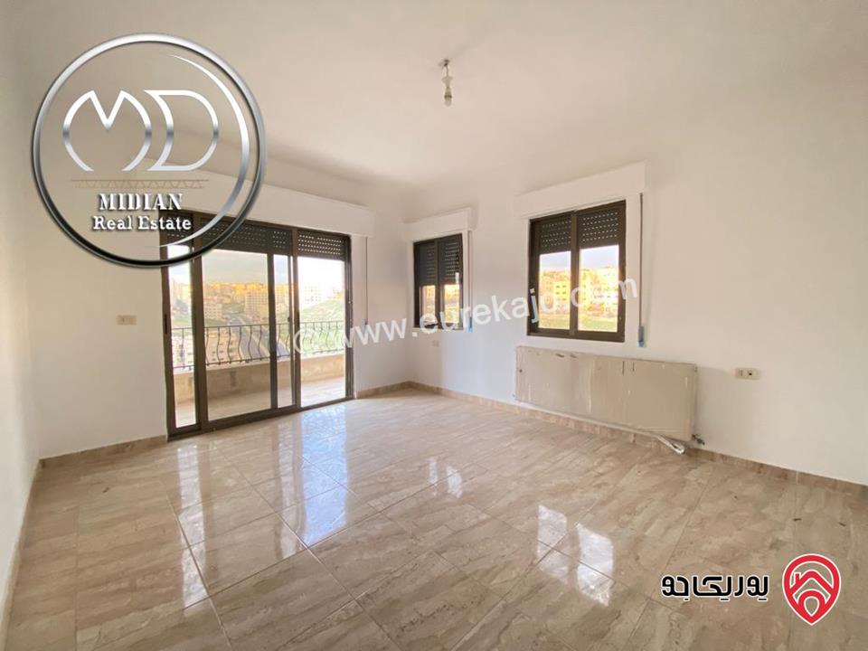 شقق فارغة للايجار في عمان - الكرسي مساحة 160م تشطيبات سوبر ديلوكس اطلالة جميلة بسعر مميز جداً