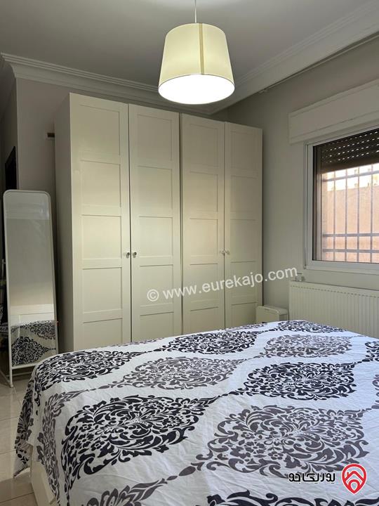 شقة مفروشة شبه ارضية مساحة 140م داخلي و 200م خارجي للإيجار في عمان - البنيات