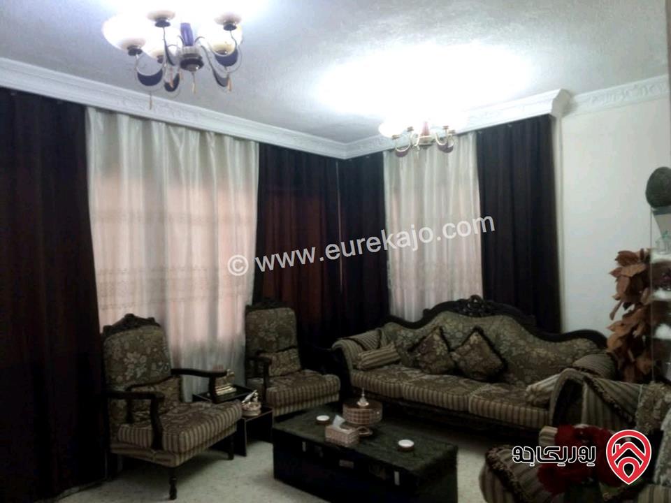 شقة مساحة 100م طابق ثالث بدون مصعد للبيع في عمان - ماركا الشمالية حي الونانات نزول جامع مسفر 