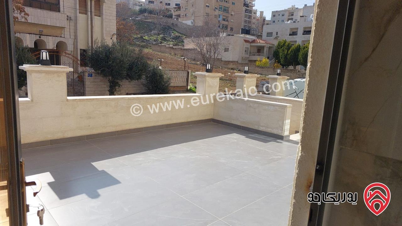 شقة ارضية مساحة 150م داخلي و 90م خارجي للبيع في عمان - عرجان 