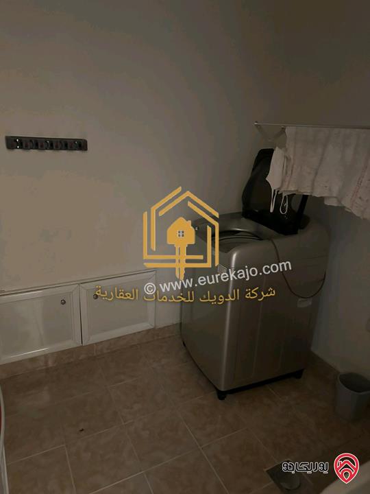 شقة فارغة طابق ثالث مساحة 190متر للإيجار في عمان - خلدا 