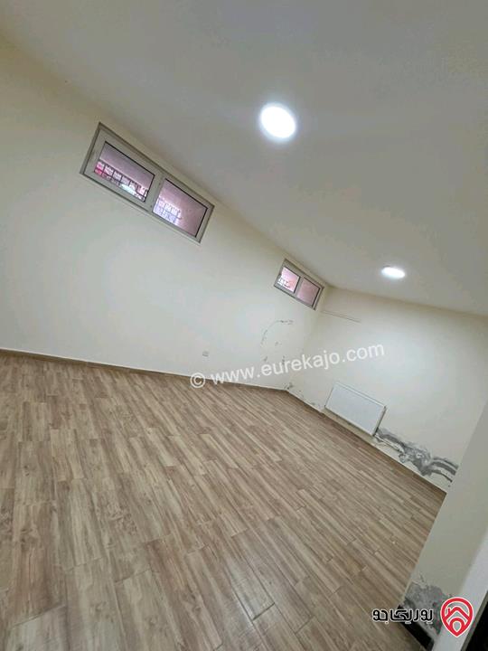 شقة دوبلكس طابق ارضي مساحة 254م للبيع في عمان - خلدا 