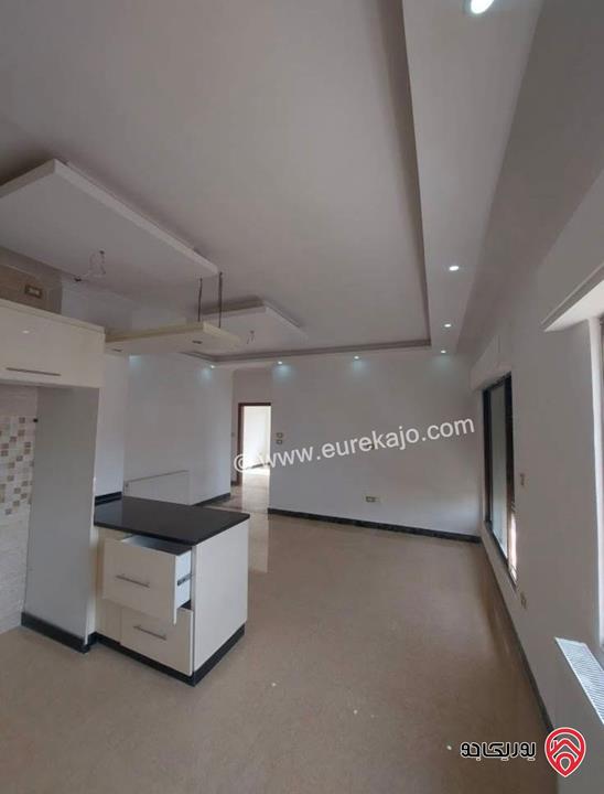 شقة مساحة 150م طابق ثالث للبيع في عمان - تلاع العلي 