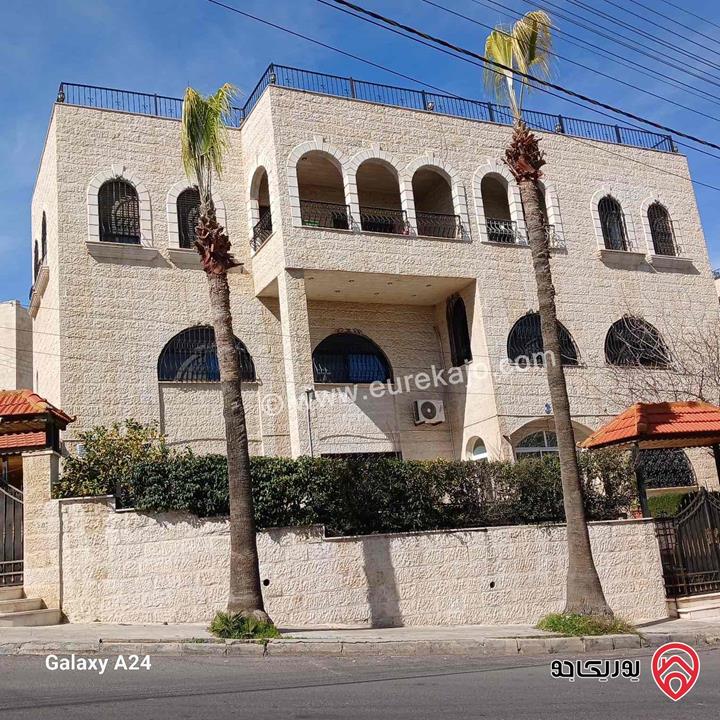 فيلا مساحة 1200م على أرض 814م للبيع في عمان - ضاحية الرشيد 