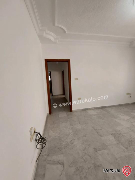 شقة طابق ثالث مساحة 175م للبيع في عمان - ضاحية الرشيد