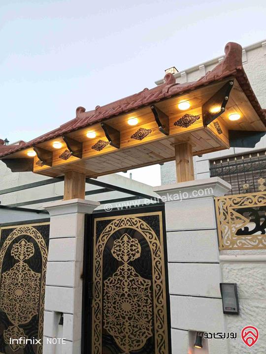 فيلا طابقين مساحة 340م على أرض 319م للبيع في الزرقاء - شومر 