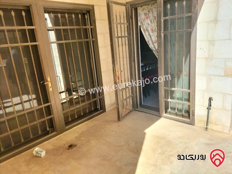 شقة شبه ارضي مساحة 205م للبيع في عمان - خلدا