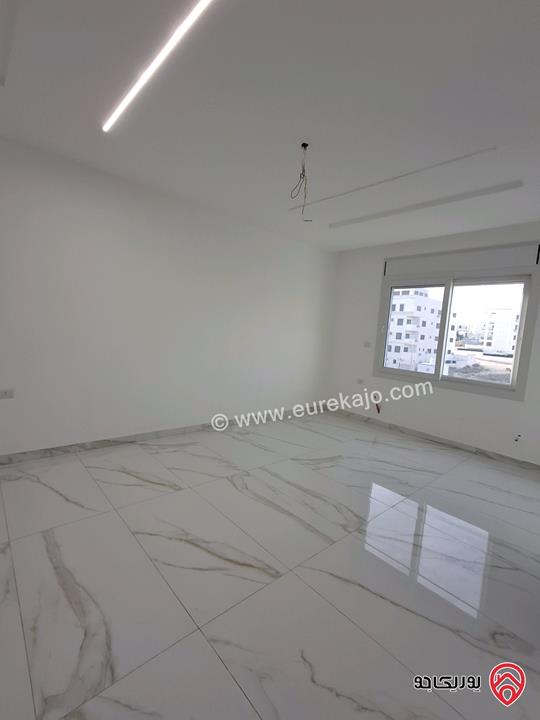 شقة طابق رابع دوبلكس مساحة 210م للبيع في عمان - الجبيهة 