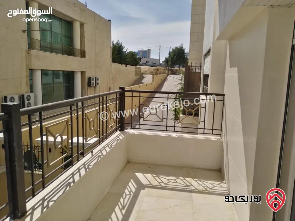 للبيع شقة طابق أرضي مساحة 240 م2 مفروشة جزئيا ضمن كومباوند بديرغبار بسبب السفر, من المالك مباشرة بدون وسيط