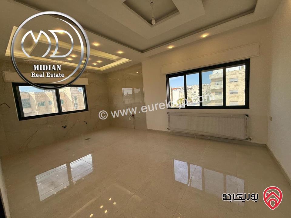 شقة دوبلكس جديدة للبيع طابق أخير مع رووف في عمان - ضاحية الرشيد مساحة 190م مع تراسات اطلالة جميلة بسعر مميز