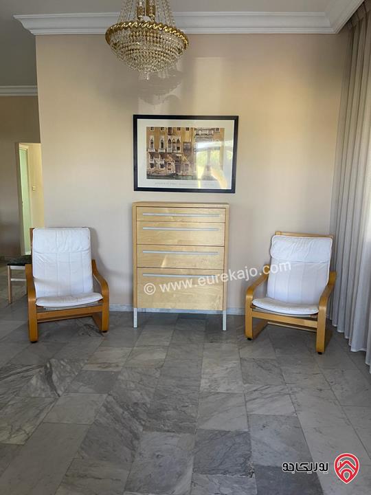 شقة فاخرة مفروشة أرضية مساحة 150م للايجار في عمان - ام اذينة