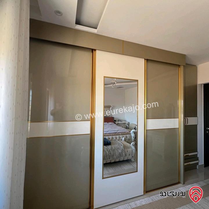 شقة طابق ثالث دوبلكس مساحة 225م للبيع في عمان - الجبيهة حي المنصور