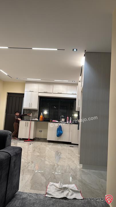 مزرعة مساحة الأرض 4 دونم والبناء 350م للبيع في المفرق - منطقة عين المعمرية شرق جرش