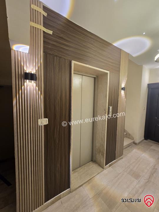 شقة فاخرة مفروشة للايجار ثلاث غرف نوم في الدوار السابع