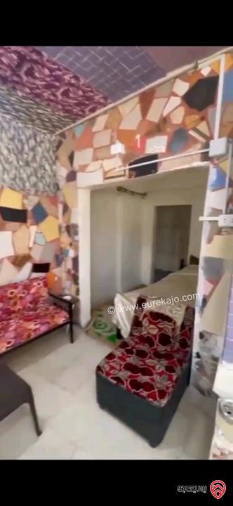 بيت مساحة 240م على ارض 457م للبيع في الرصيفة حي الرشيد بسعر لقطة