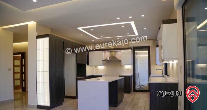 شقة شبه ارضي فاخرة مساحة 210م داخلي و 150م خارجي للايجار في عمان - طريق المطار 