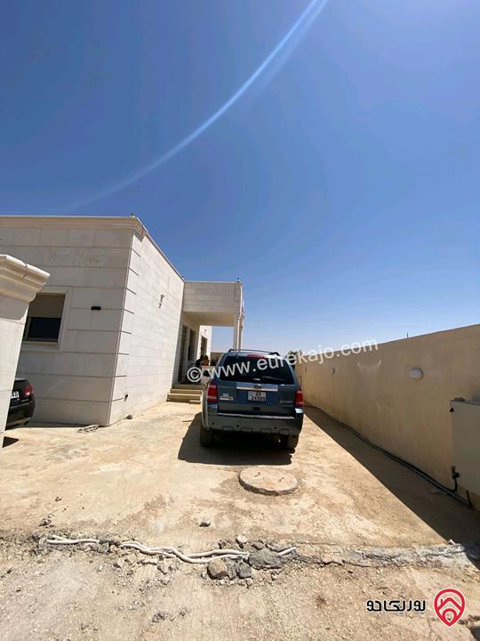 بيت مستقل مميز مساحة 238م على أرض 500م للبيع في عمان - منطقة شارع المطار بالقرب من جامعة الإسراء 