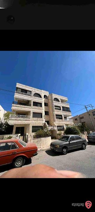 شقة مساحة 178م طابق ثالث للبيع في عمان - الصويفية