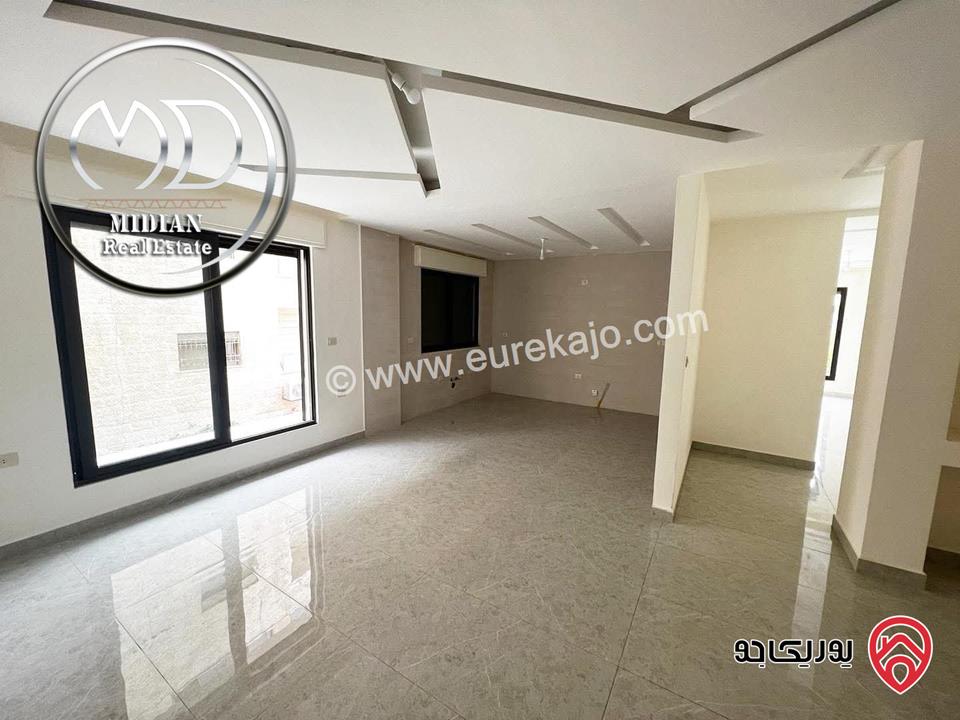 شقق ارضي و شبه ارضي جديدة للبيع في عمان - ضاحية الرشيد مساحة 165م مع تراسات تشطيبات سوبر ديلوكس بسعر مميز