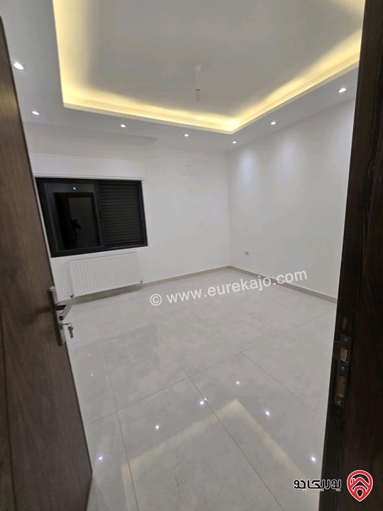 شقة مساحة 160م طابق أول للبيع في عمان - تلاع العلي موقع سكني قرب الخدمات سوبر ديلوكس جديدة 