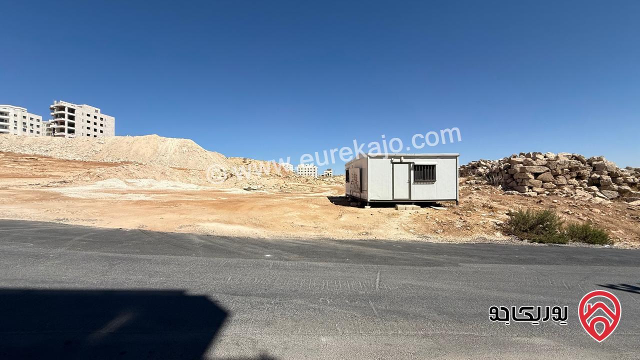 قطعة أرض مساحة 822م للبيع في عمان - الجبيهة حي المنصور