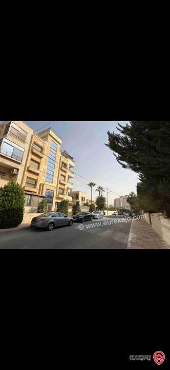 شقة فخمة مساحة 175م طابق ثاني للبيع في عمان - خلدا