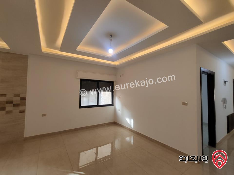 شقة ارضية مساحة 135م للبيع في عمان - جبل الزهور          	 