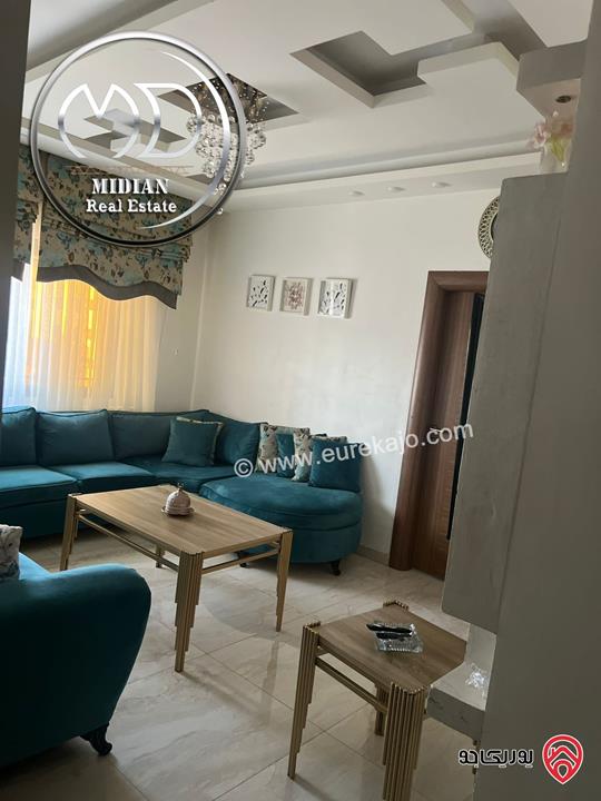 شقة للبيع في عمان - ضاحية النخيل مساحة 145م طابق ثاني تشطيبات وديكورات سوبر ديلوكس بسعر مميز جداً