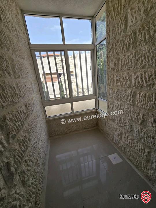 شقة مساحة 130م طابق اول للبيع في عمان - خلدا 