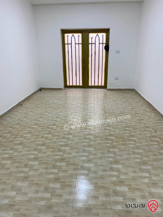 شقة أرضية مساحة 80م داخلي و 60م خارجي للبيع في عمان - صويلح