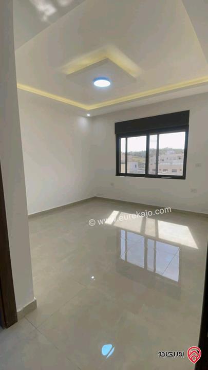 شقة جديدة طابق اول مساحة 140متر للإيجار في عمان - مرج الحمام 