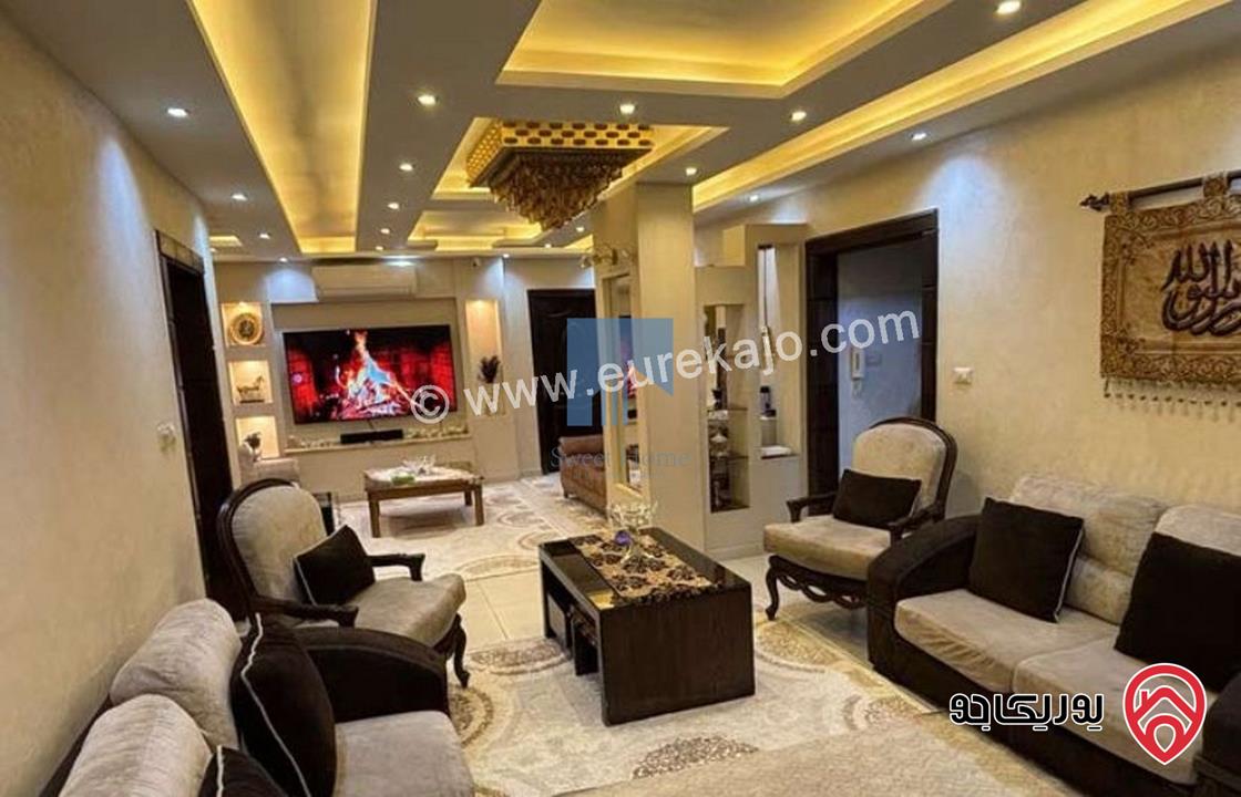 شقة مساحة 180م مع حديقة وترسات 120م للبيع في عمان - خلدا