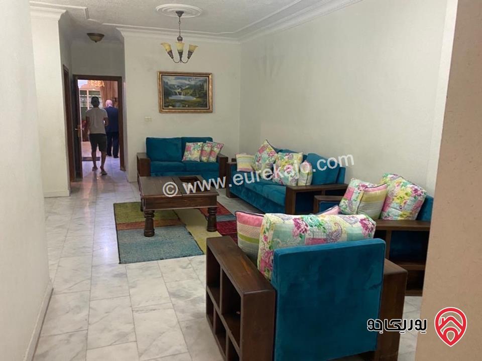 شقة ديلوكس طابق اول مساحة 205م للبيع في عمان - الرابية