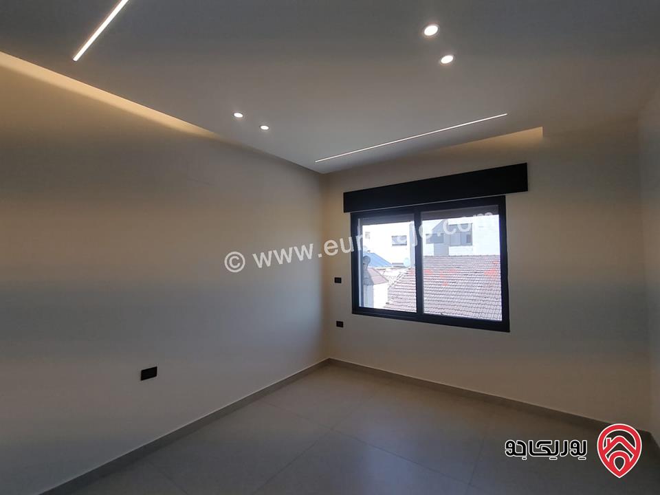 شقق حديثة مساحات 230/235 متر للبيع في عمان - دير غبار حي الديار 