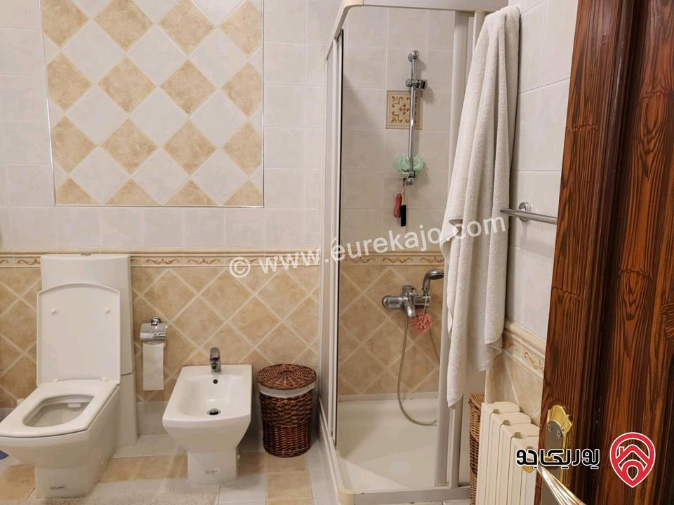 شقة أرضية دوبلكس مساحة 319م داخلي و 100م خارجي للبيع في عمان - ام السماق