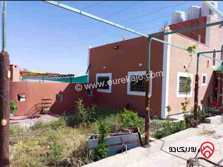 مزرعة مميزة مساحة الأرض 3400م ومساحة البناء 100م للبيع في عنيبة طريق جرش الزرقاء 
