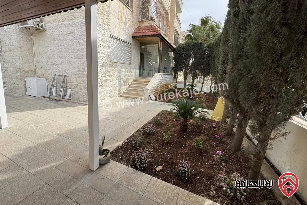 شقة مفروشة أرضية مساحة 200م داخلي و 150م خارجي للايجار في عمان - ام السماق 