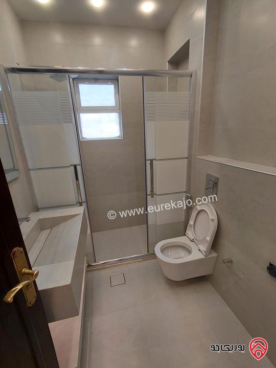 شقة مجددة طابق أول مساحة 200م للإيجار في عمان - دير غبار 